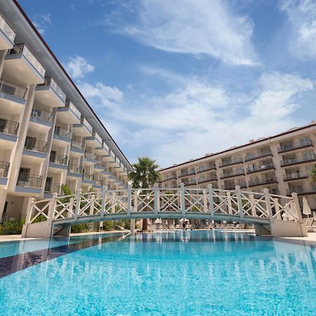 Ramada Hotel & Suites By Wyndham Κουσάντασι Εξωτερικό φωτογραφία