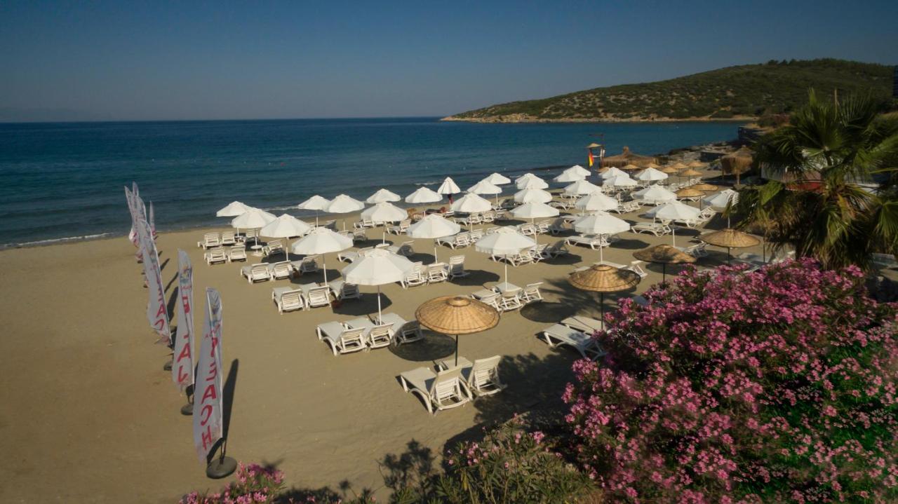 Ramada Hotel & Suites By Wyndham Κουσάντασι Εξωτερικό φωτογραφία