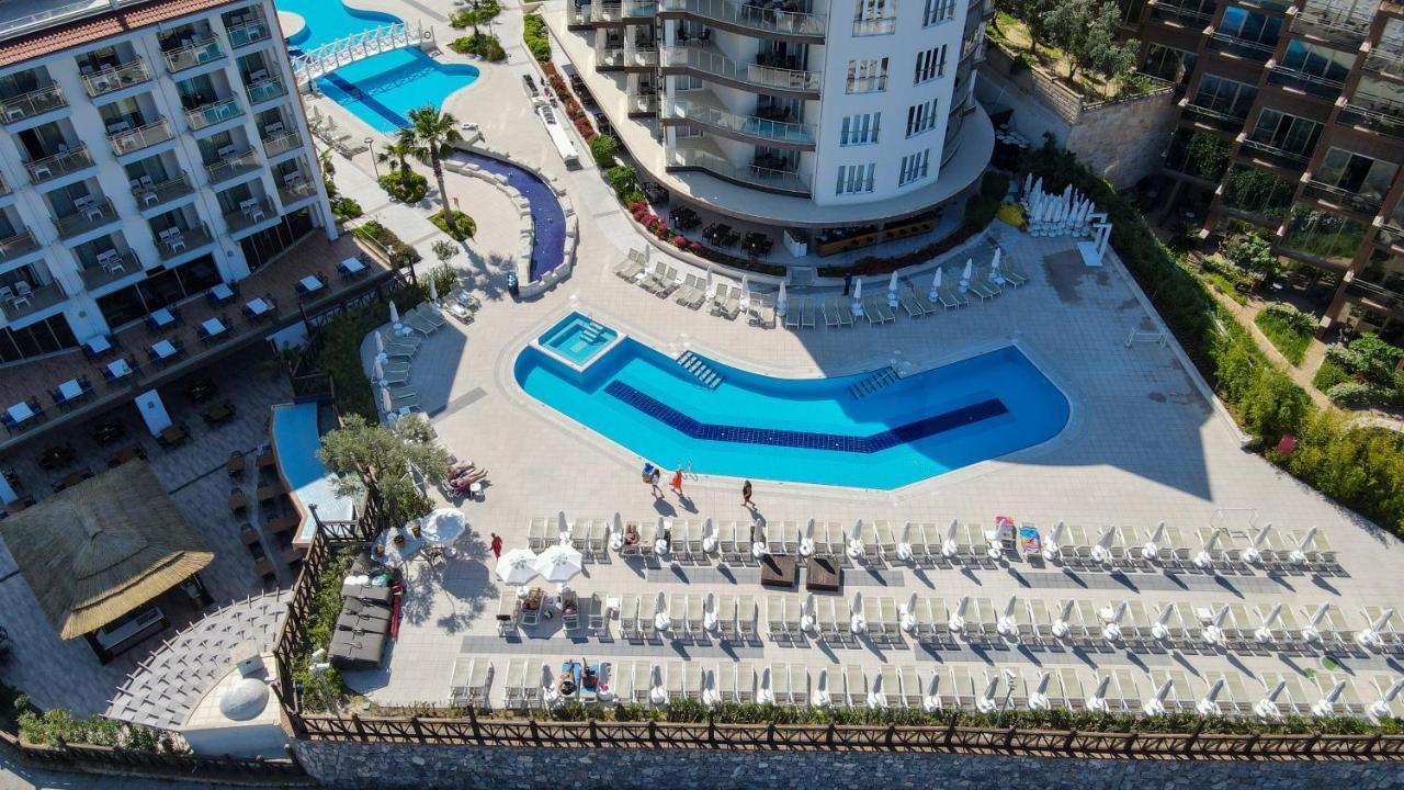 Ramada Hotel & Suites By Wyndham Κουσάντασι Εξωτερικό φωτογραφία
