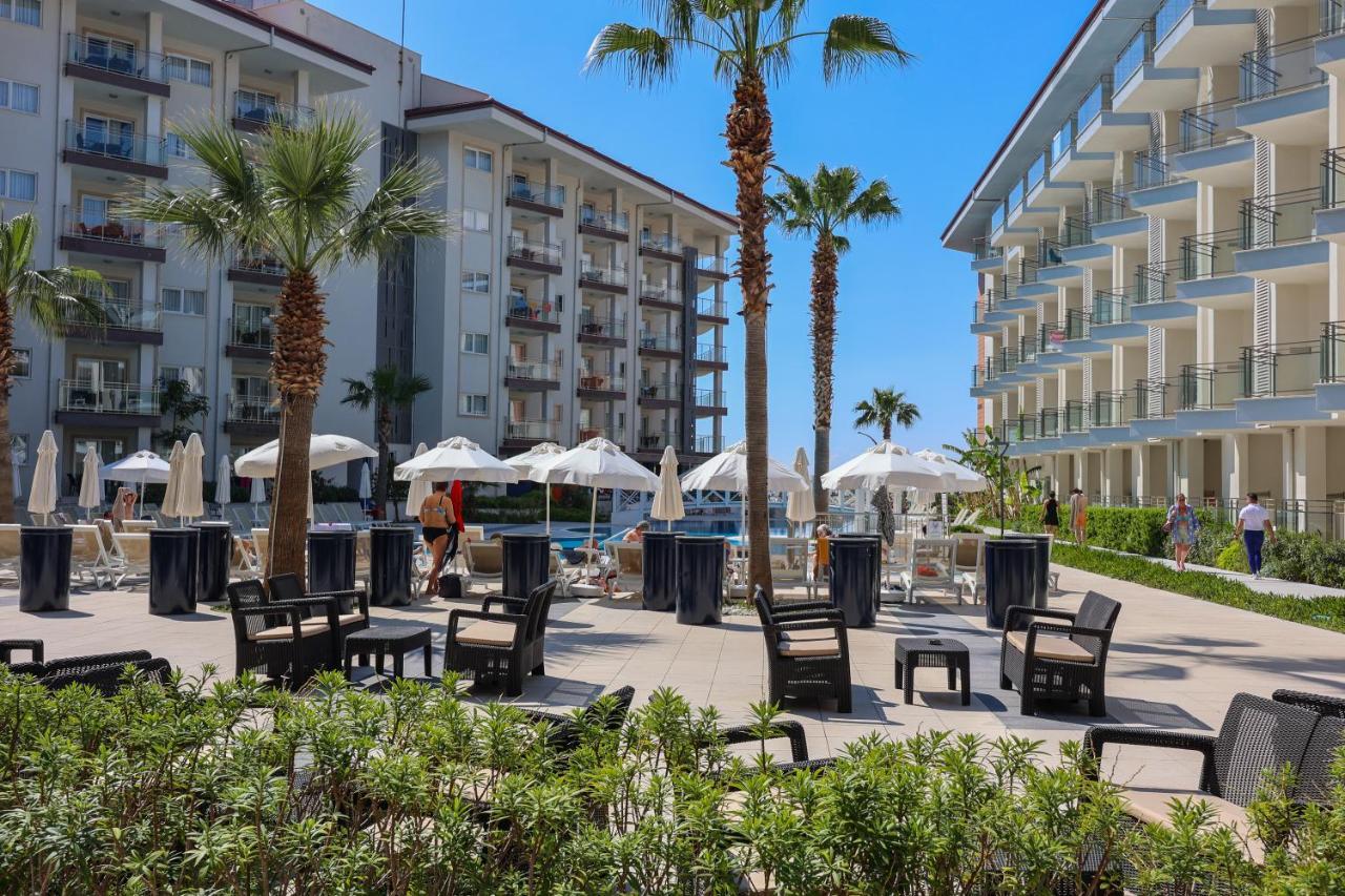 Ramada Hotel & Suites By Wyndham Κουσάντασι Εξωτερικό φωτογραφία